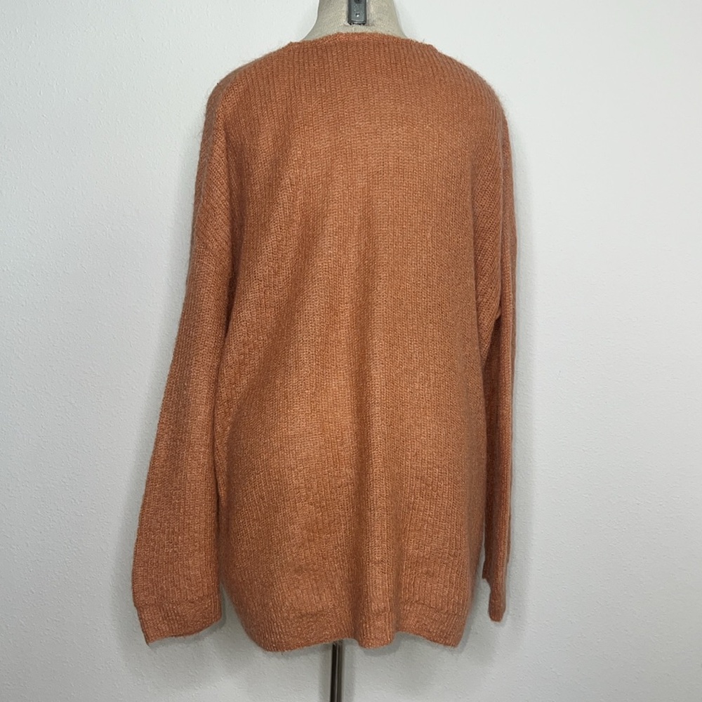 🔹 Jenni Kayne Mohair Blend V Neck Cabin Sweater - Picture 2 of 4